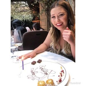 Meet your Posher, Olivia